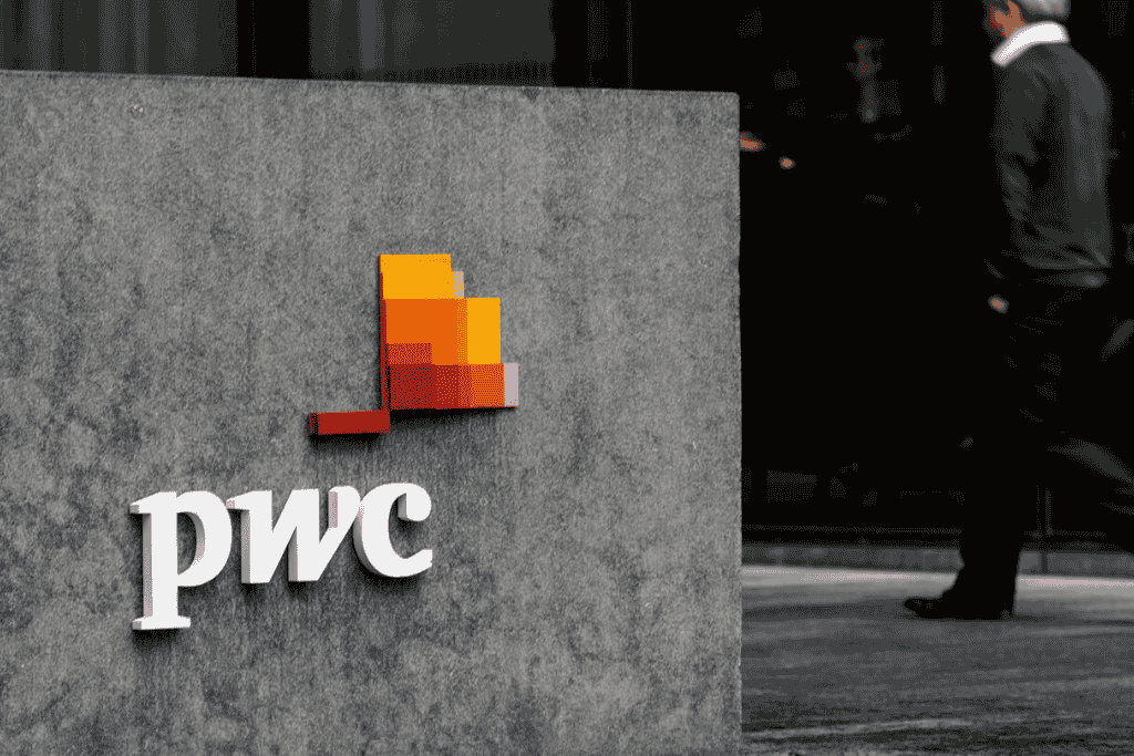 Saudi Wealth Fund Suspends PwC from Consulting Contracts Until 2026